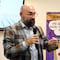 John Mejía, autor del libro Soy impacto real, imparte una conferencia en la Facultad de Ingeniería de la BUAP