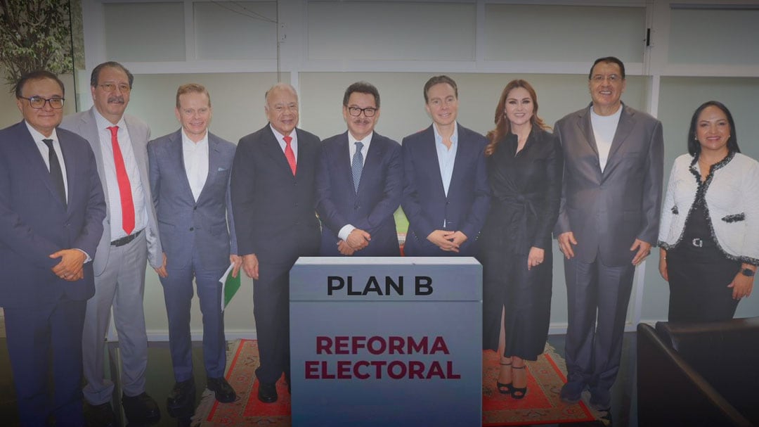 Mier destaca unidad entre Morena y aliados tras aprobación del Plan B en comisiones