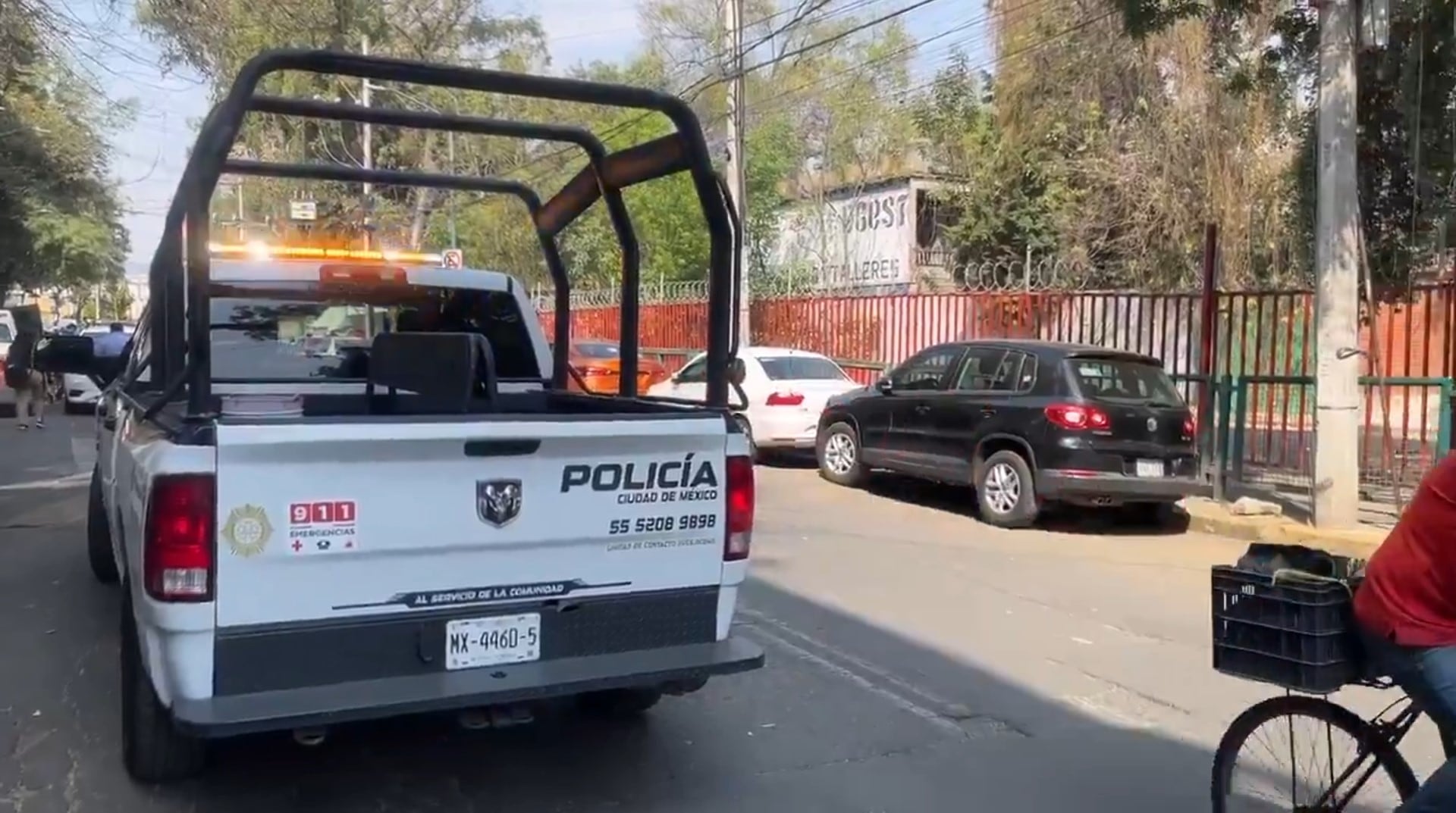 Alumno lleva arma a secundaria en Azcapotzalco y desalojan plantel