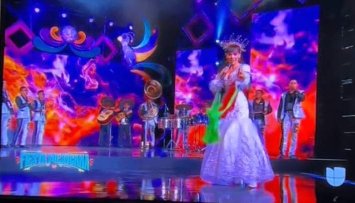 Maribel Guardia canta junto a su hijo, Julián Figueroa