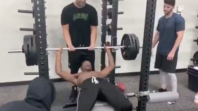 Brown tuvo un accidente