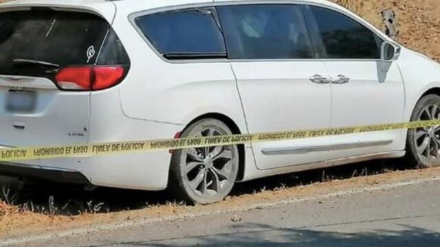 Camioneta abandonada en Colima