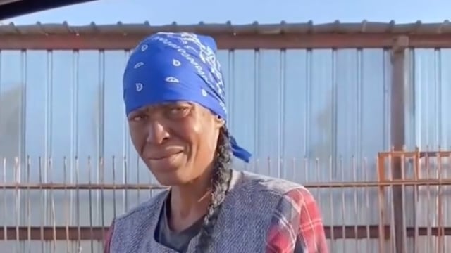 Mujer sin hogar