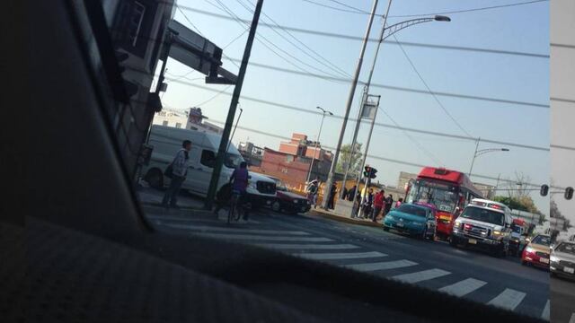 Accidente de Metrobús en Eduardo Molina deja una persona atropellada y 16 lesionados