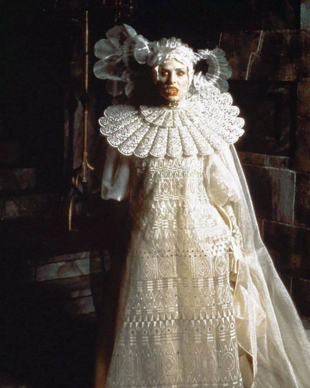 El disfraz de Belinda rindió puntual homenaje a la mejor adaptación de Drácula de Bram Stoker