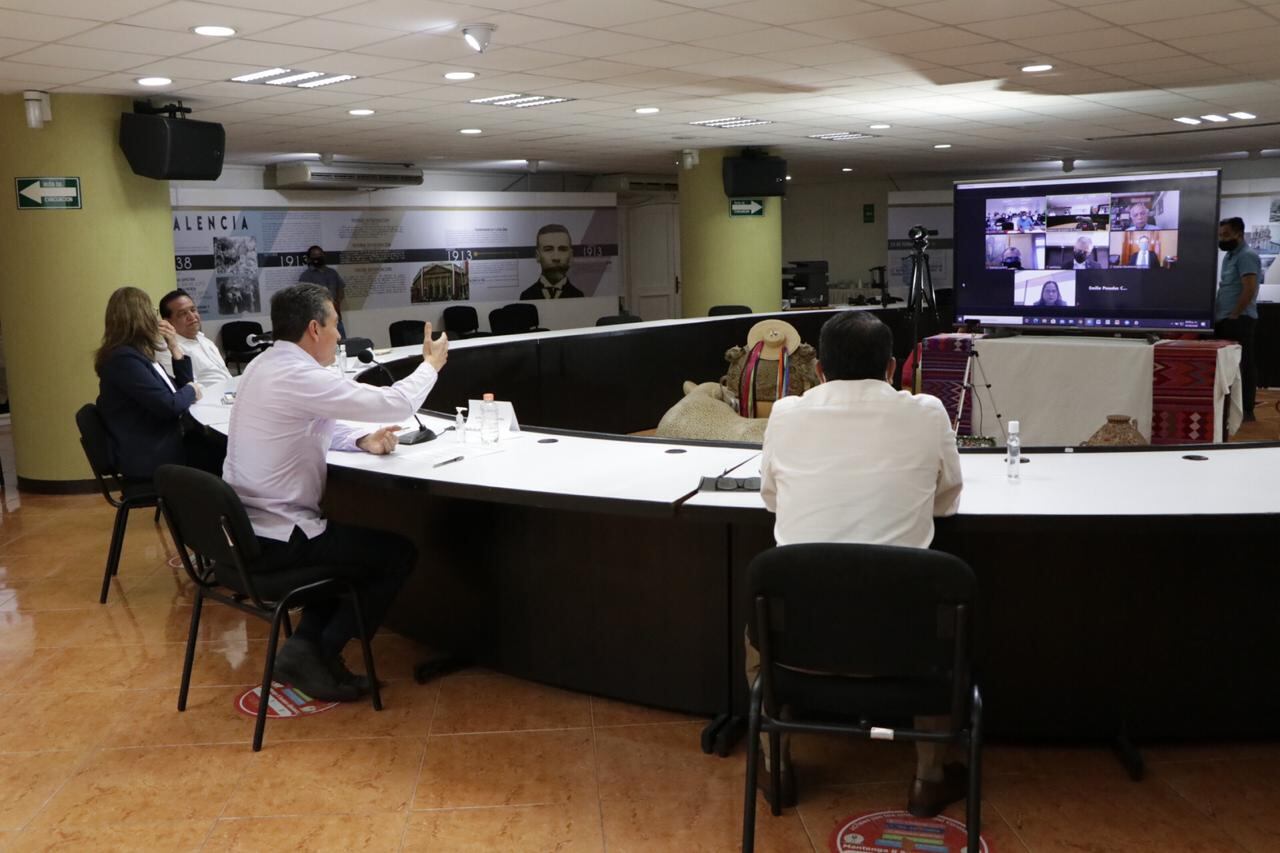 La reunión fue por videoconferencia.