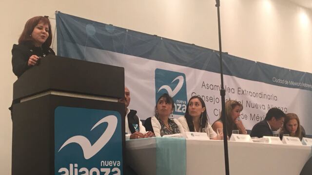 Purificación Carpinteyro en la toma de protesta de Panal