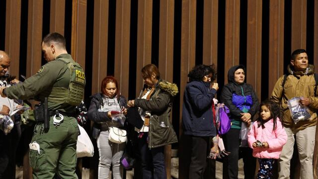 Migrantes en frontera norte de México con Estados Unidos