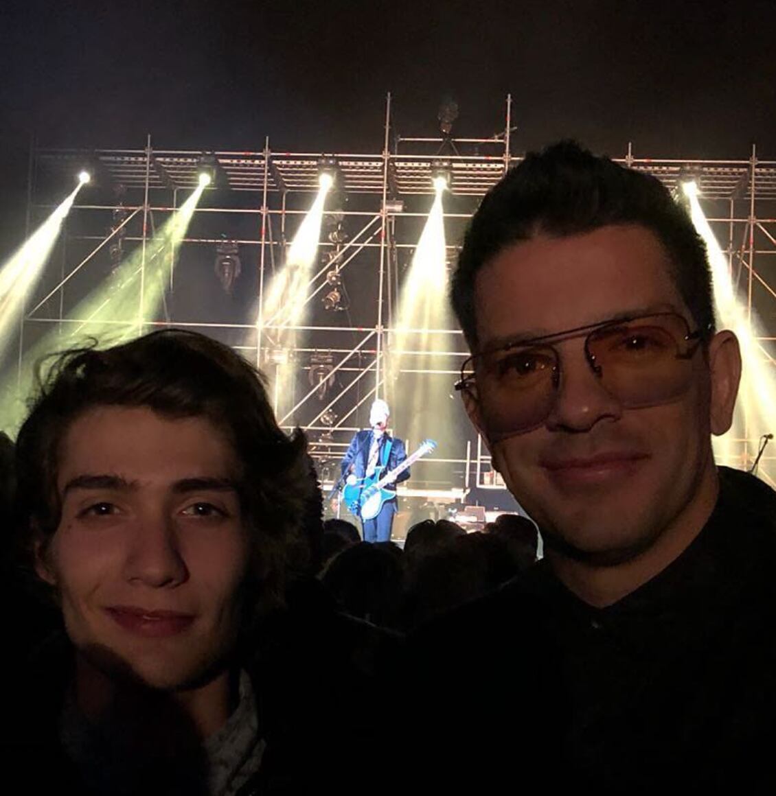 Yahir con su hijo Tristán Othón
