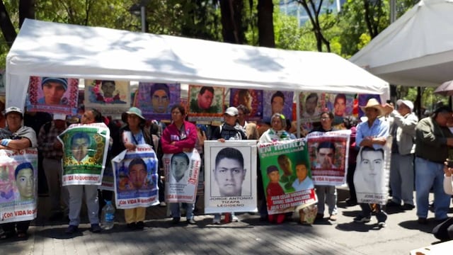 Padres de los 43 normalistas de Ayotzinapa
