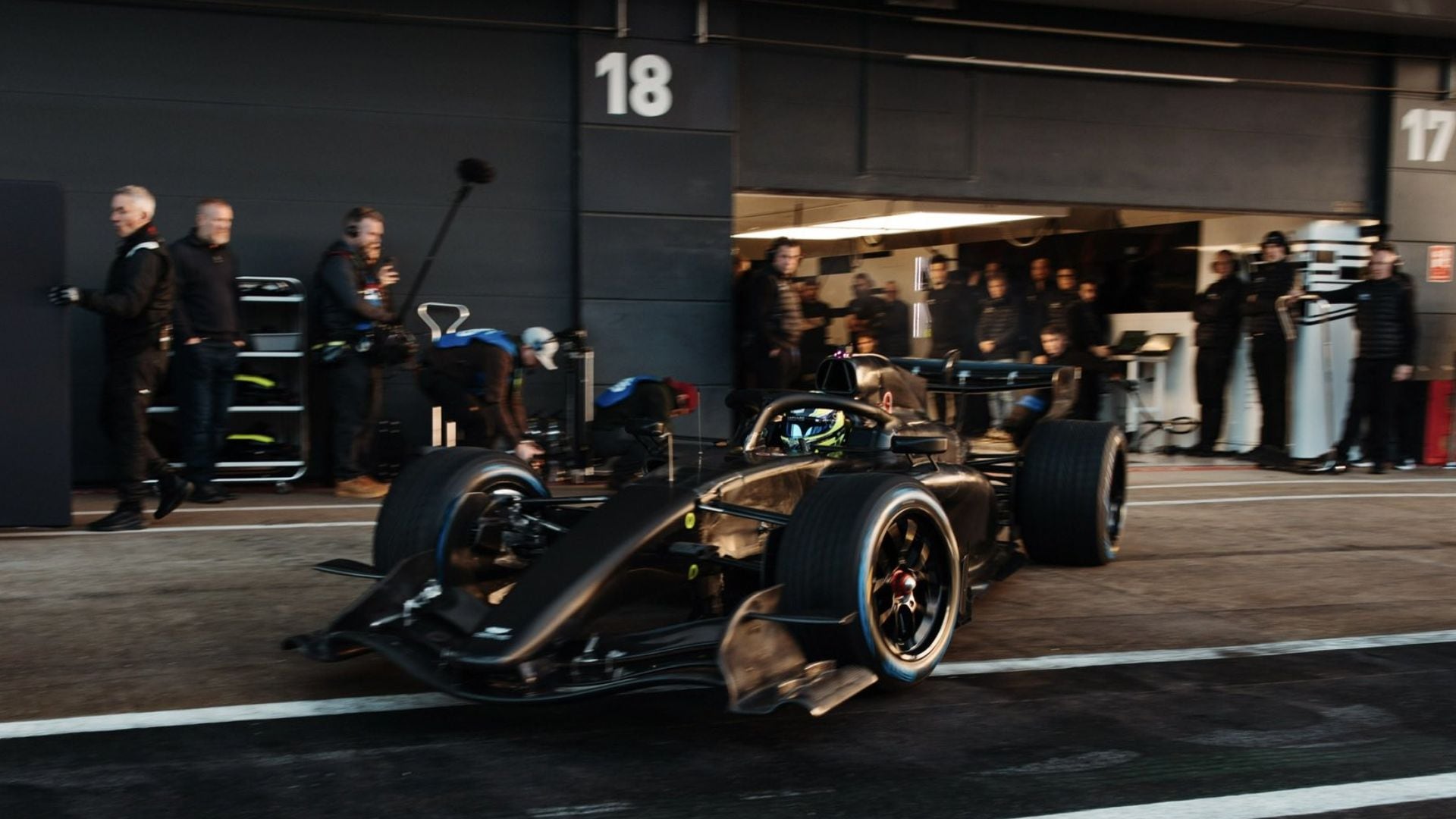 ¿Ilusiona o preocupa? Así le fue a Checo Pérez en su primer día de test con Cadillac