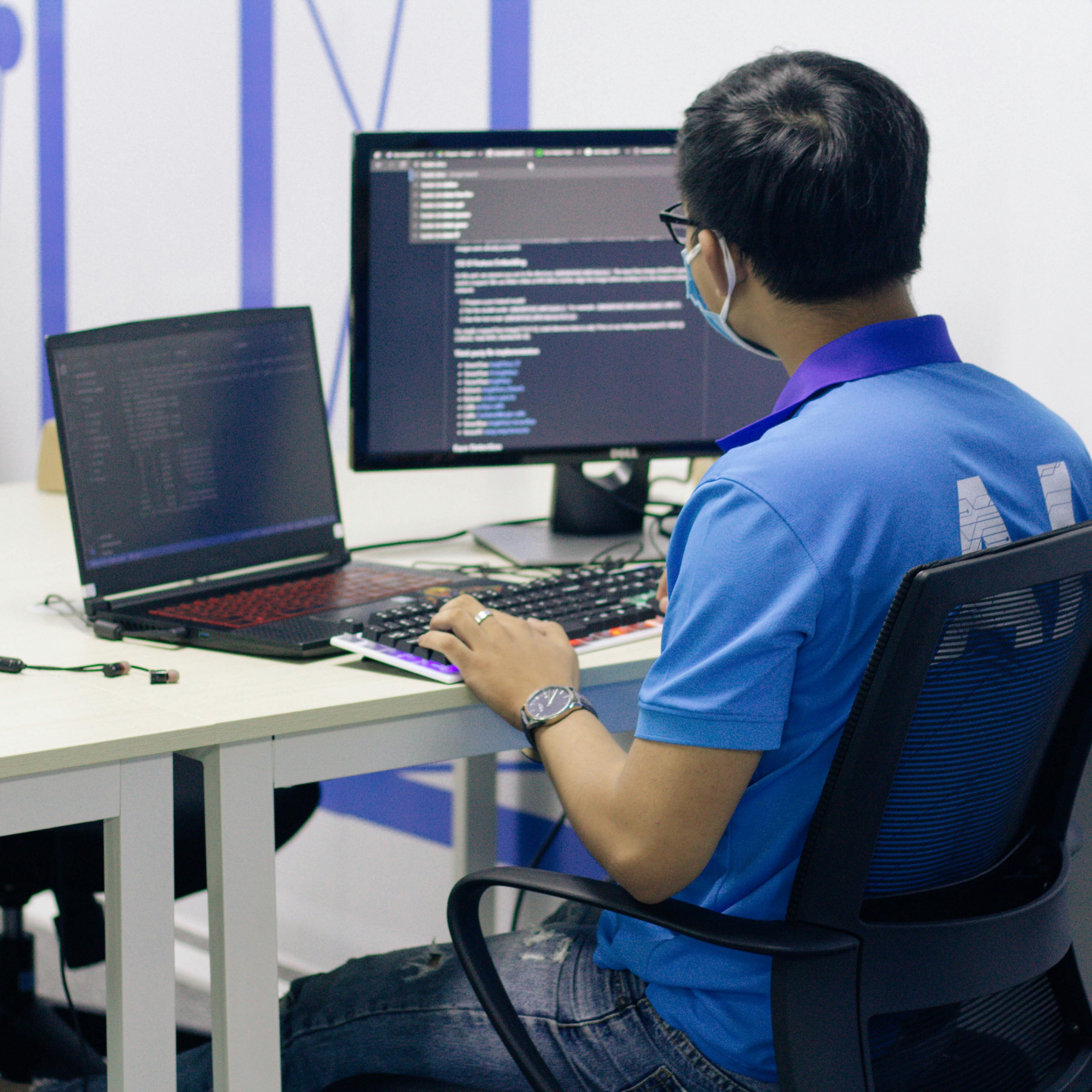 Geopolítica de la guerra que se libra online