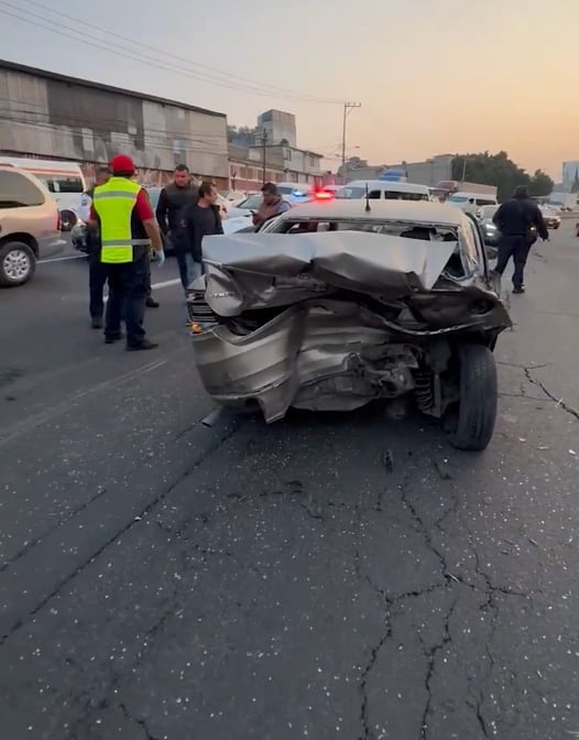 Choque múltiple en la autopista México-Pachuca