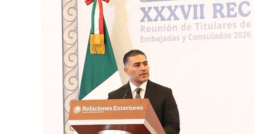 Omar García Harfuch presenta estrategia de seguridad ante embajadores