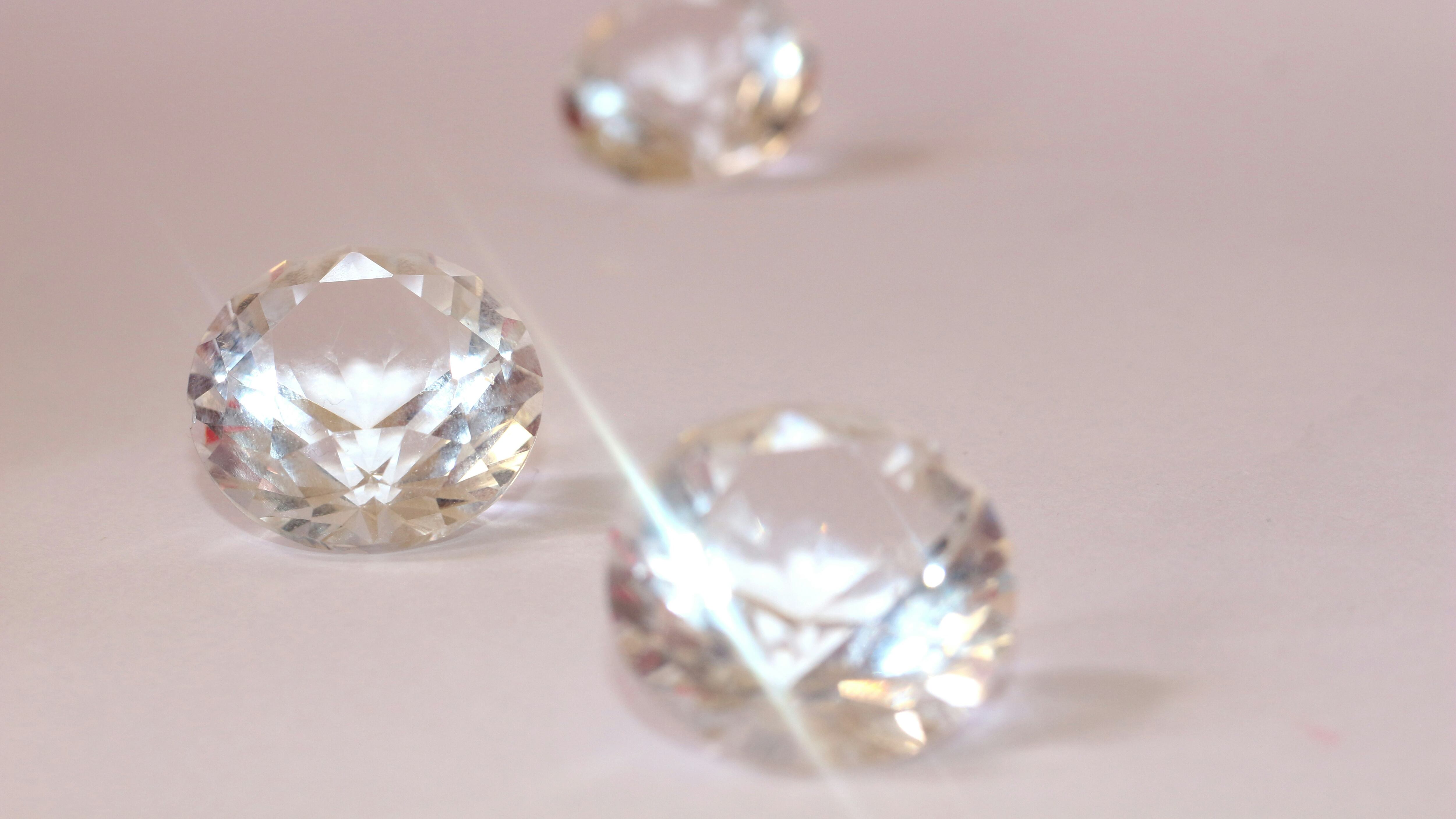¿Solución al calentamiento global? El polvo de diamante sería capaz de enfriar a la Tierra, pero hay un problema
