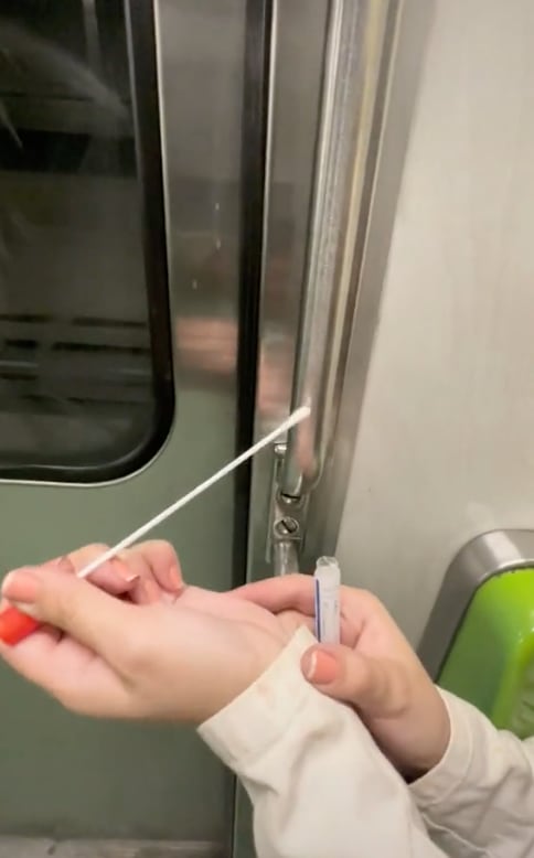 Experimento bacterias en Metro de la CDMX