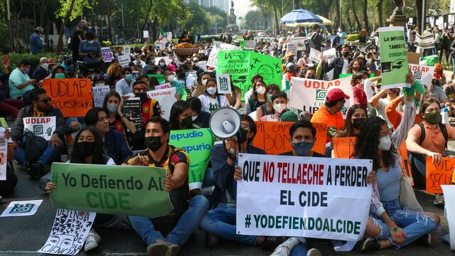 Protesta de comunidad del CIDE