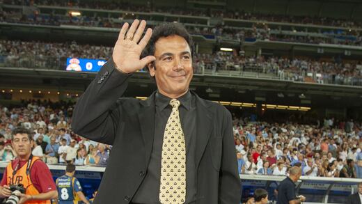 No que un México sin hambre: Hugo Sánchez cobra más de 5 mil pesos por autógrafo