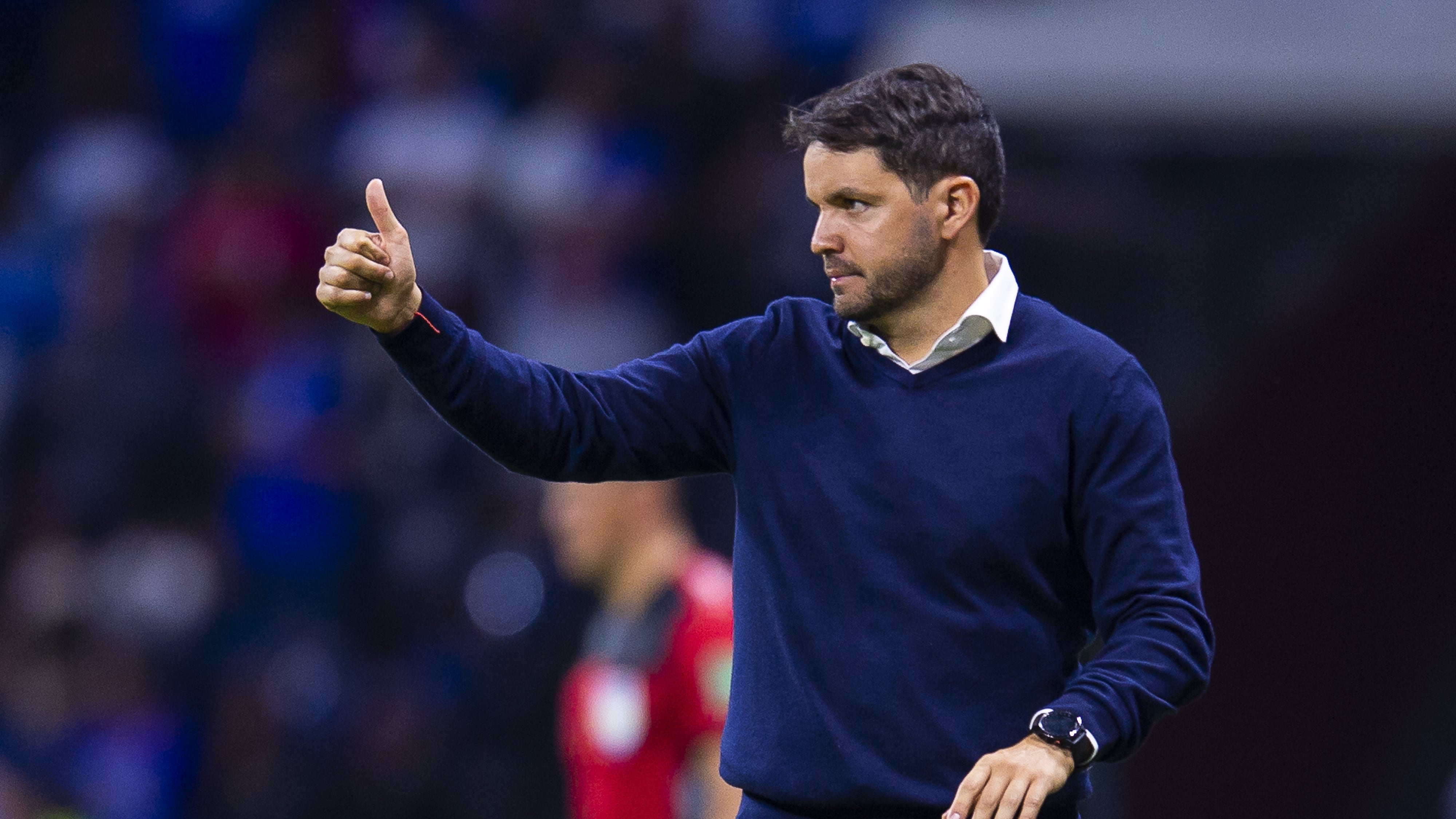 Nicolás Larcamón no planea rescatar a Santiago Ormeño; te contamos por qué