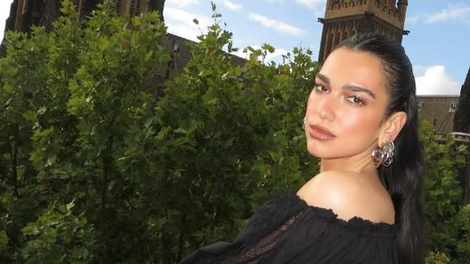 Covers de Dua Lipa: Canta Moi… Lolita de Alizée en concierto