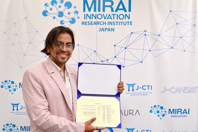 Alumno de la BUAP obtiene Premio al Mejor Proyecto de la Industria