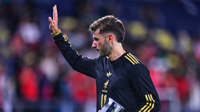Santiago Giménez, delantero de la Selección Mexicana.