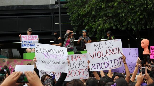 Protesta 16 de agosto #NoMeCuidanMeViolan.