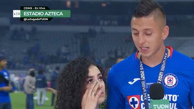 Roberto Alvarado y Dayana Gómez dedicaron el título a su bebé