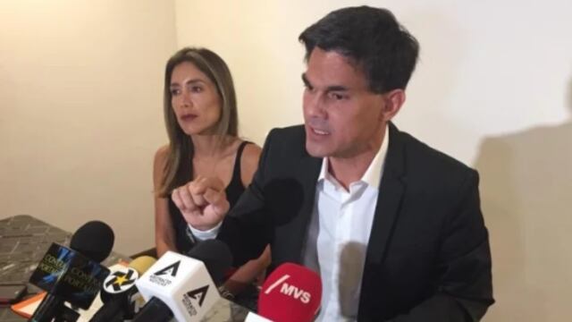 Ayer a más de cuatro se les cayeron los calzones, virtualmente, cuando “El Pato”, con esa ausencia de pelos en la lengua que lo caracteriza, anunció que ya no buscará la alcaldía de Monterrey, sino la gubernatura de Nuevo León.