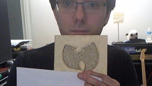 Martin Shkreli con el disco más caro del mundo