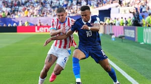 Kylian Mbappé enfrenta nuevas acusaciones: senadora paraguaya lo señala por racismo y xenofobia
