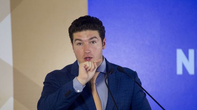 El precandidato Samuel García tundió a Claudio X. González y acusó que financia "el lado más oscuro de la vieja política"