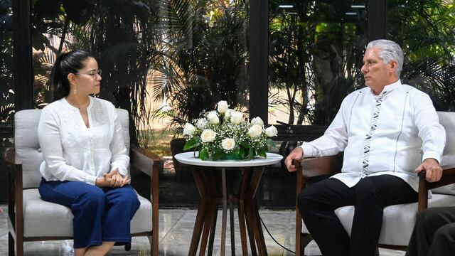 Morena firma convenio con Partido Comunista de Cuba