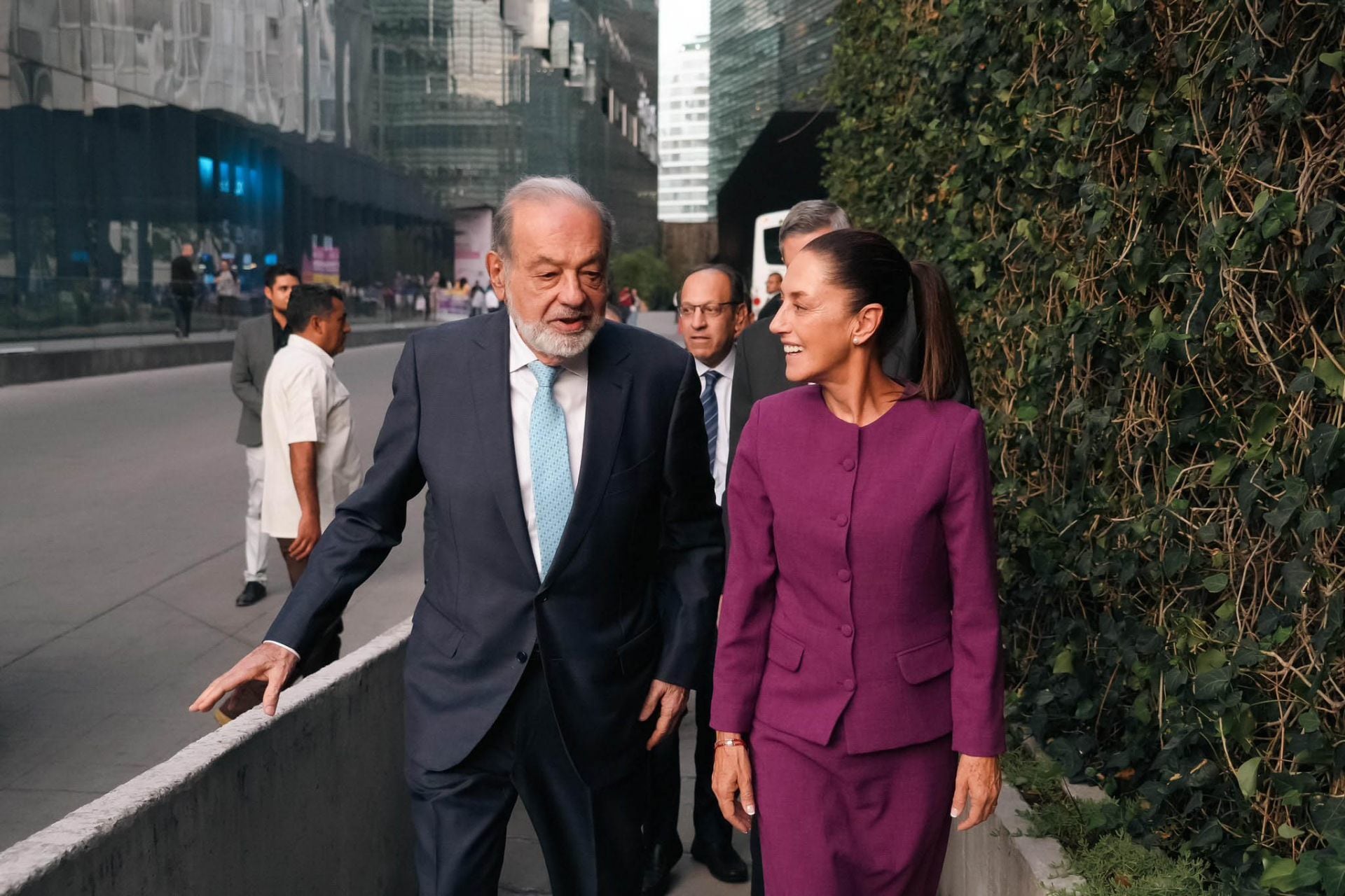 Claudia Sheinbaum, presidenta de México y Carlos Slim