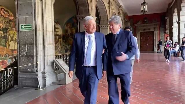 AMLO y Francisco González.