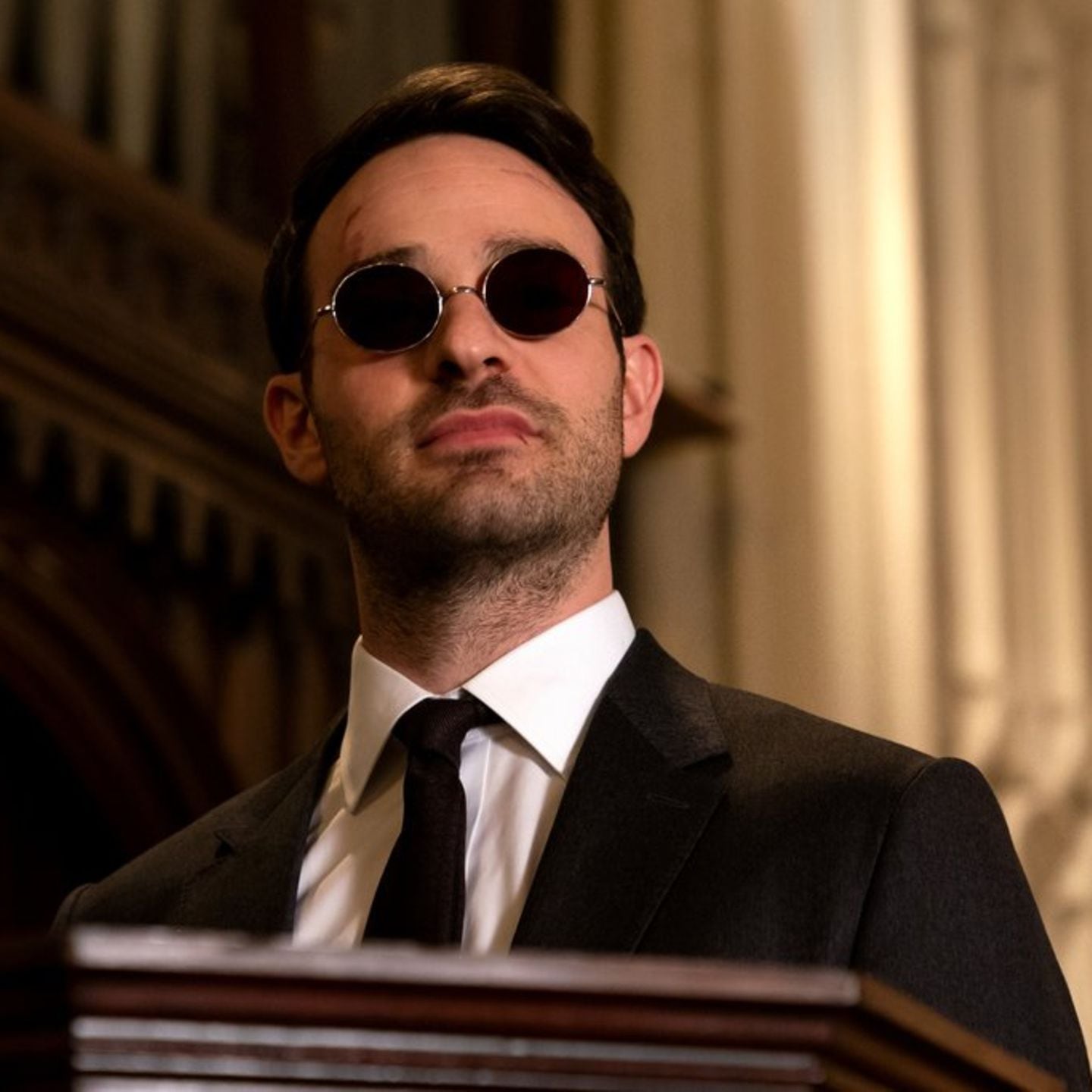 Charlie Cox como Daredevil