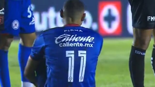 Giorgos Giakoumakis se lesion en su debut con Cruz Azul