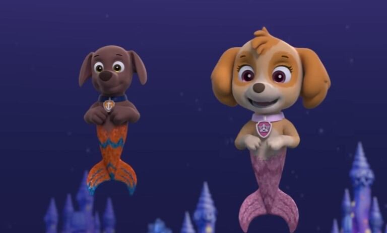 Los Aqua Pups salvan un castillo submarino con Paw Patrol