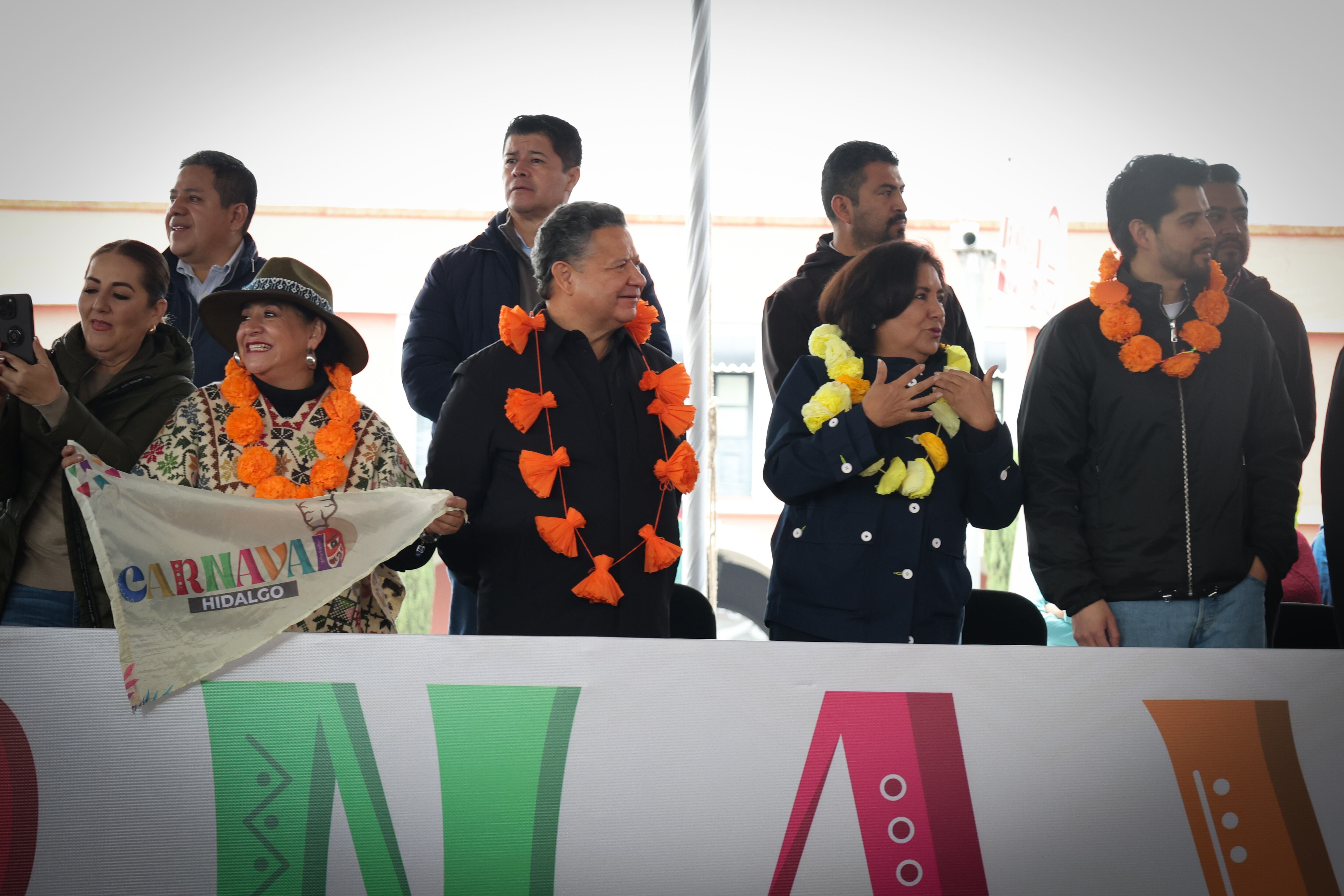 Julio Menchaca Salazar en la celebración del “Carnaval de Carnavales 2024”