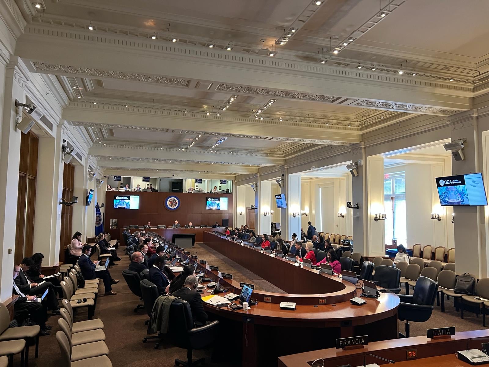 La OEA condena enérgicamente asalto a la Embajada de México en Ecuador