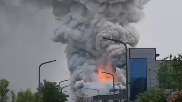 Corea del Sur: Incendio en fábrica de baterías de litio dejó varios muertos