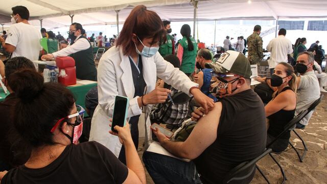 Jornada de vacunación en CU