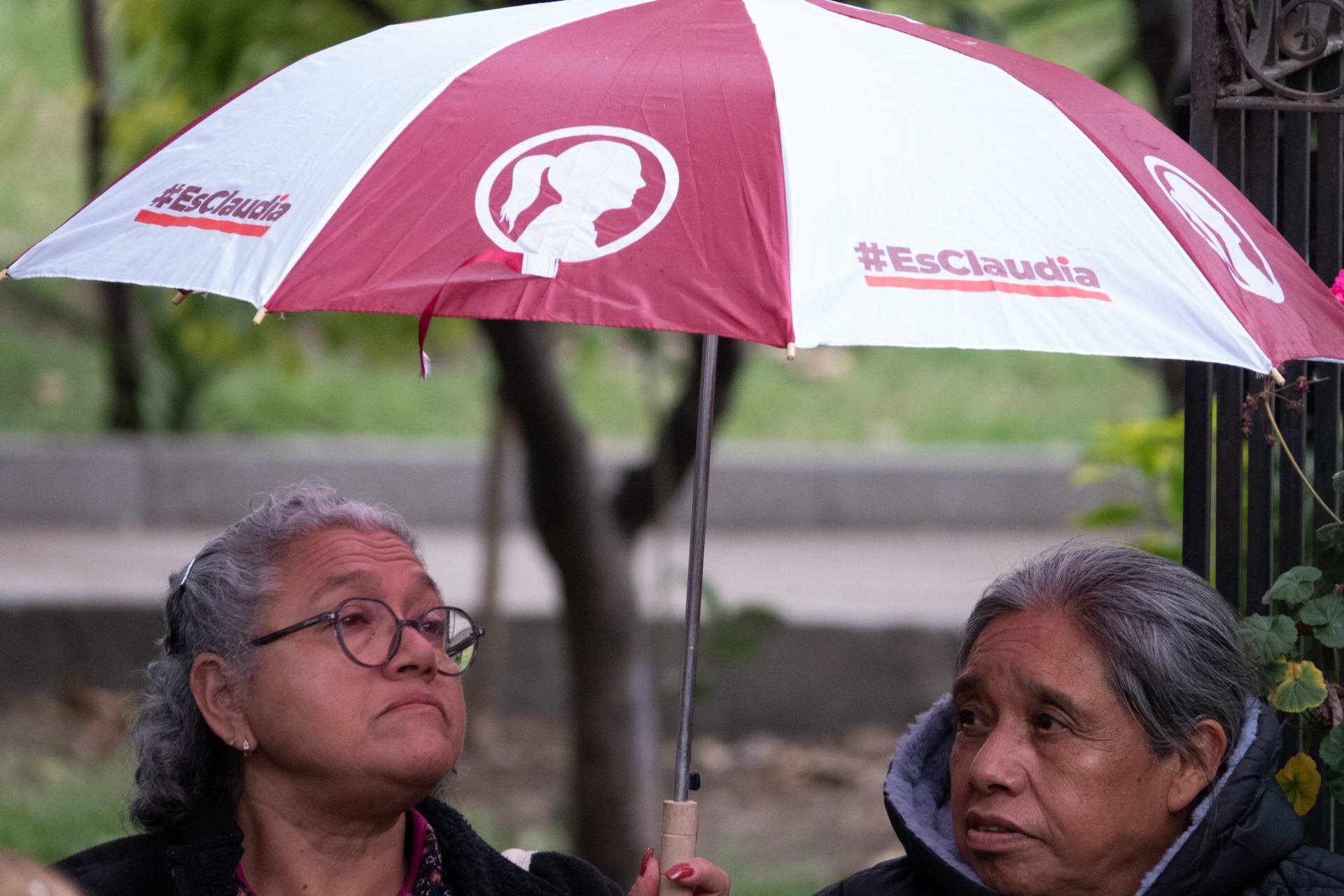 Simpatizantes de Morena asisten a mitin de Claudia Sheinbaum