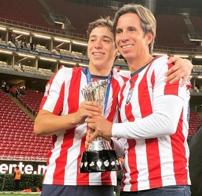 Paulo César Chávez, ex futbolista de México y papá de Mateo Chávez