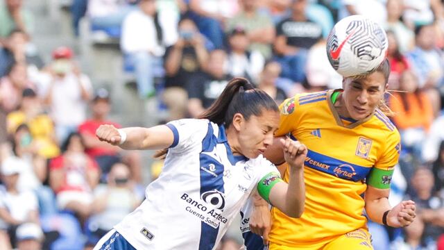 Nayeli Rangel en el partido ante Club Puebla de la Liga MX Femenil.