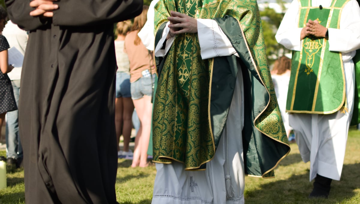 Sacerdotes
