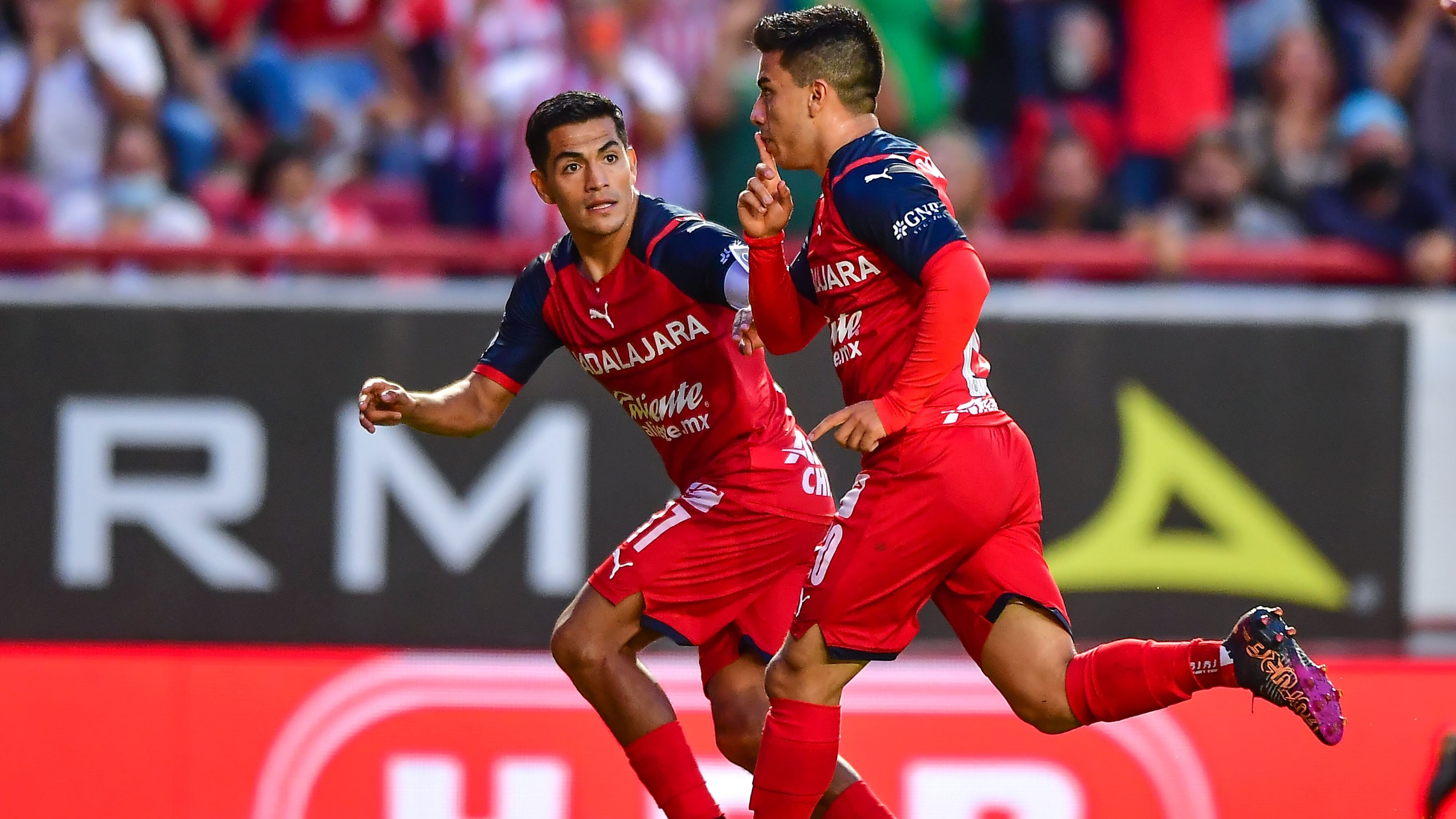 Club Chivas.