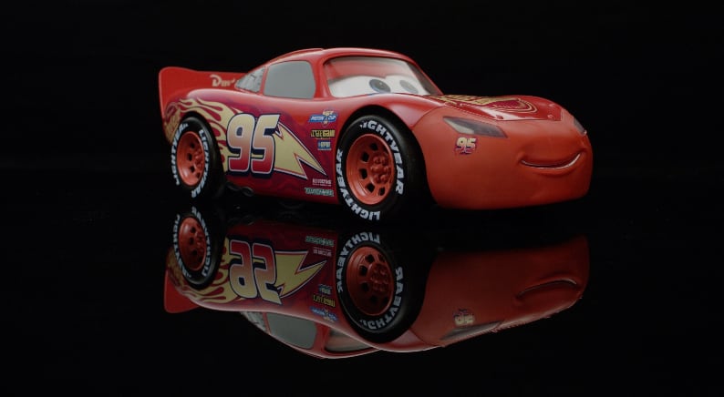 El Rayo McQueen está listo para temporada navideña