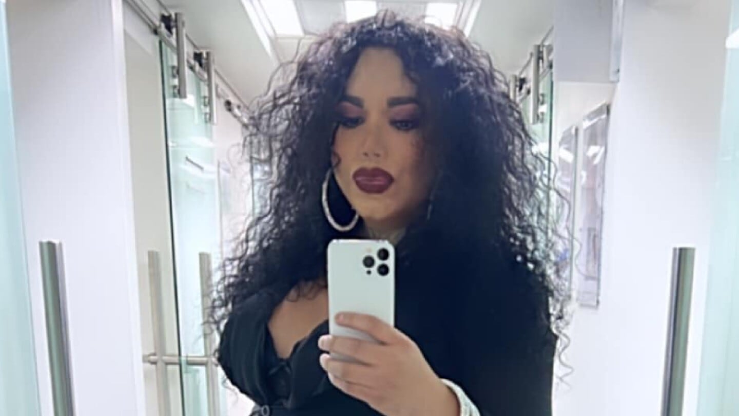 Paolita Suárez pone precio a sus fotos por no dejarla comer