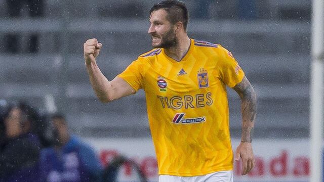 Gignac celebrando un gol con Tigres